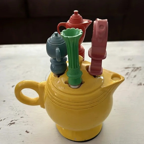 RARE Fiestaware Fiesta Teapot Cheese Spreader set of 4 - collectible - Picture 3 of 7